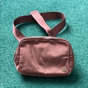 lululemon athletica Mauve Crossbody Bag